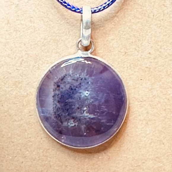 925 Sterling Silver Plated & Amethyst Stone/Crystal Round Disk Pendant EUC - Picture 3 of 13